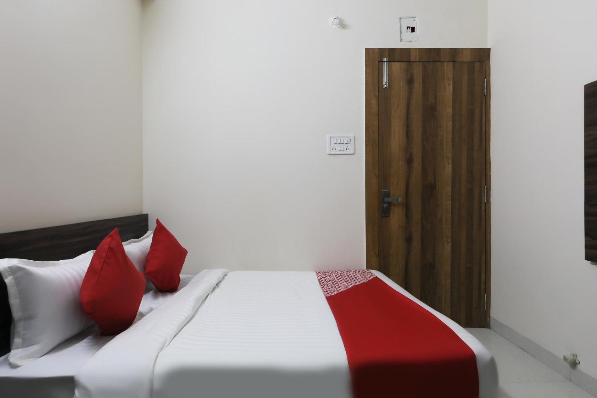 Hotel O La Flora Indore Exterior photo