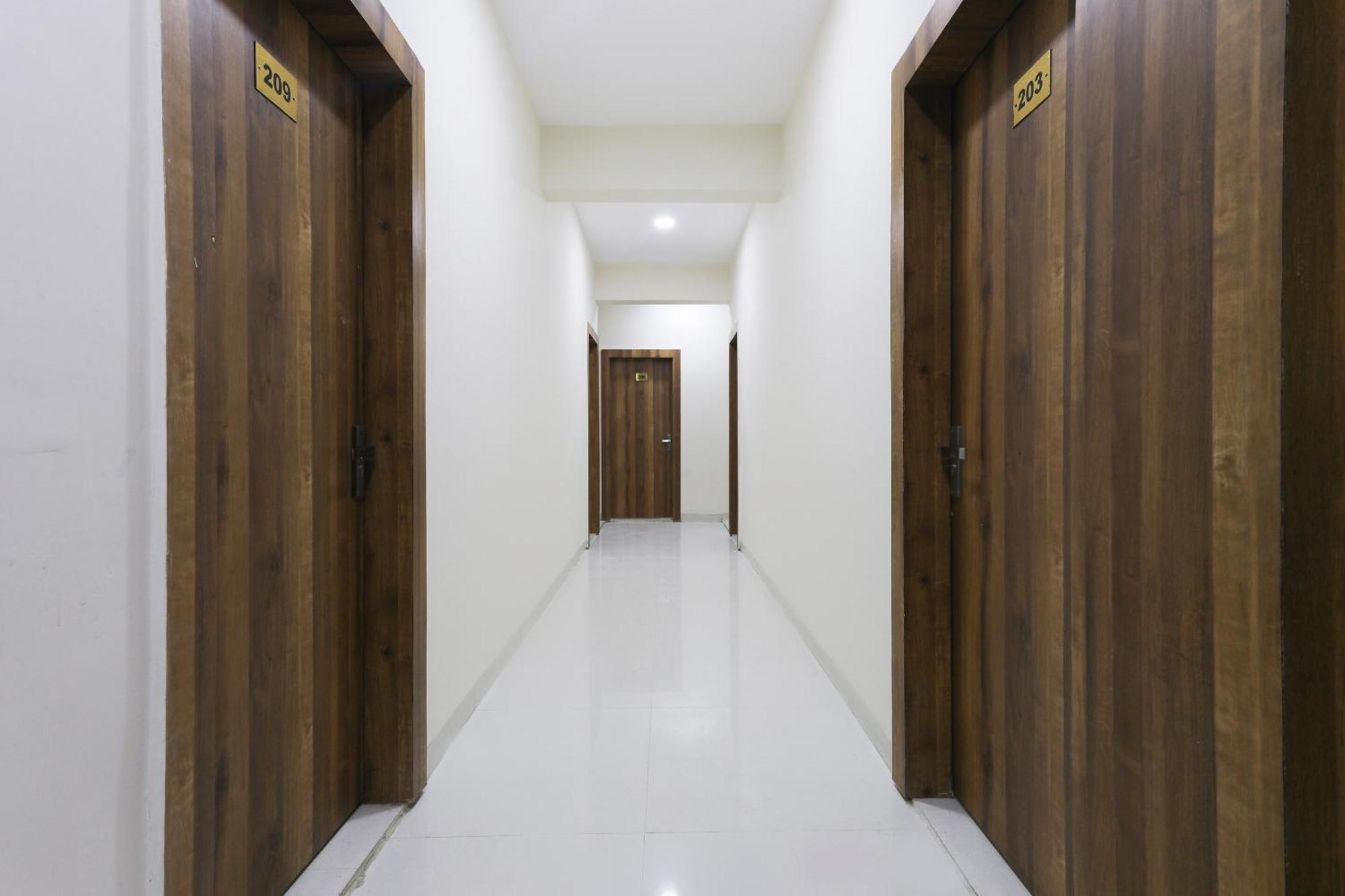 Hotel O La Flora Indore Exterior photo